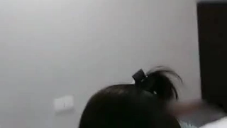 极品性爱 重磅玩操最新调教大一校花母狗 边给男友打电话边被爸爸狂操 电话Play 完美露脸