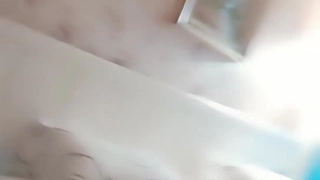 露脸红黑高跟鞋黑丝模特