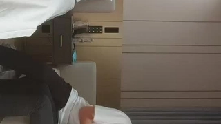 深喉草嘴，不当人系列！后入爆草潮喷，尿都被草出来了！