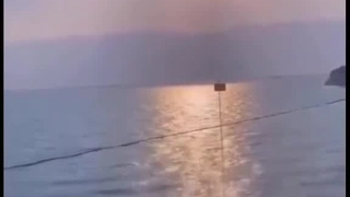 精品TP外站新流出在室友浴室间放置摄像头偷窥姐们淋浴之后擦拭身体 身材美极了