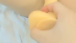 难得一见白虎小萝莉，姐妹双女秀，超级粉嫩手指扣入，用笔抽插很敏感